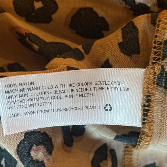 A new day vintage Leopard print Elegant long sleeves  V-neck blouse Sz L - Picture 11 of 14